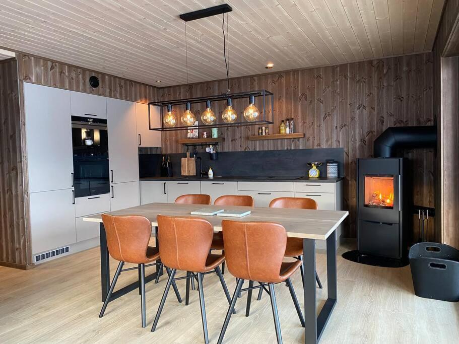 Ladebua Villa Brunstad Екстериор снимка